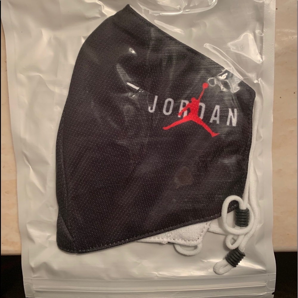 Jordan Face Mask